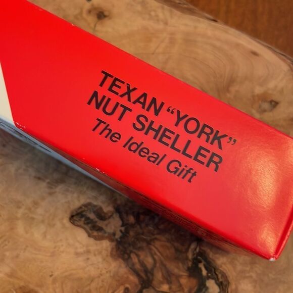 Texan "York" Nut Sheller - Picture 4 of 8